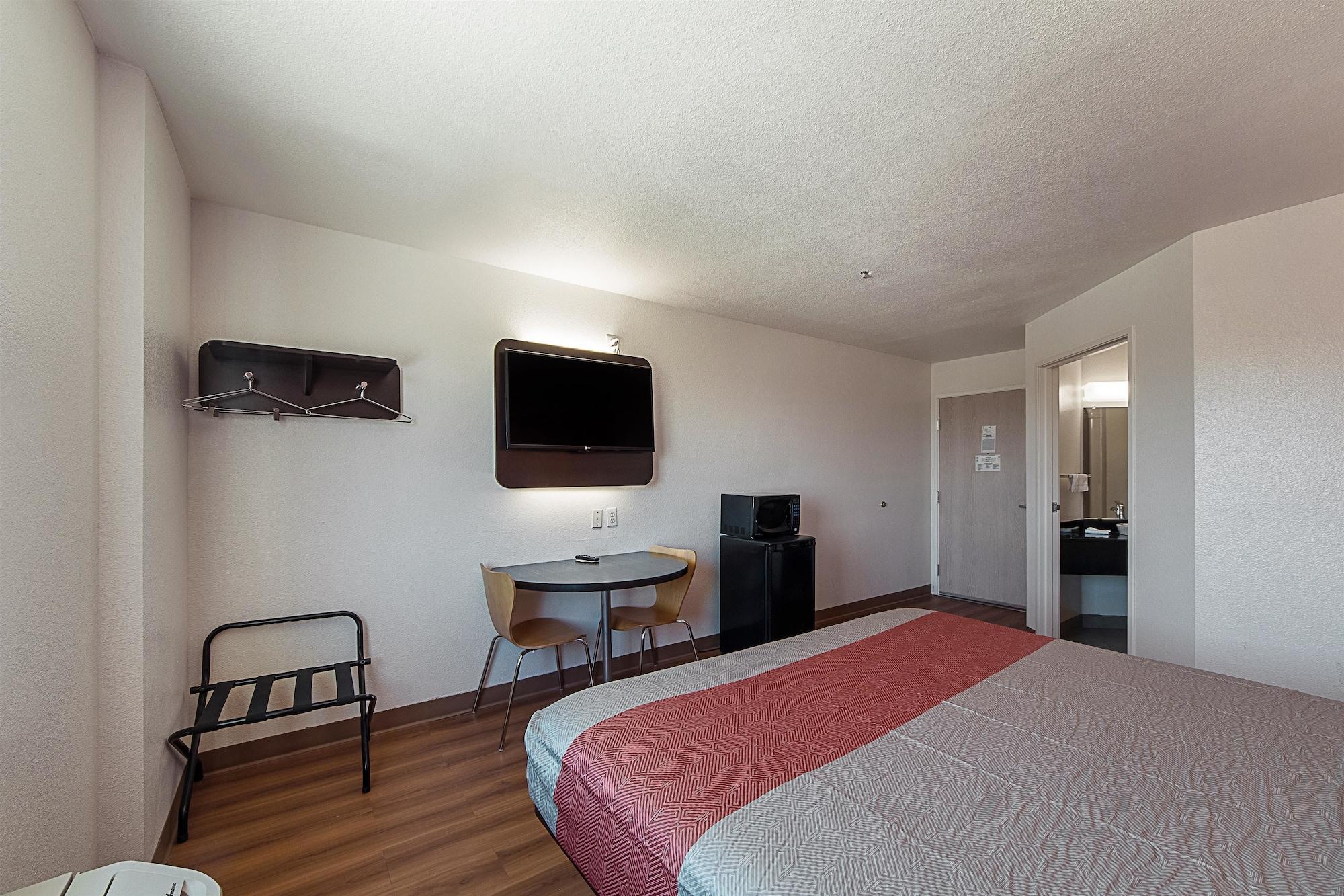 Motel 6-San Antonio, Tx - Downtown - Alamo Dome ภายนอก รูปภาพ